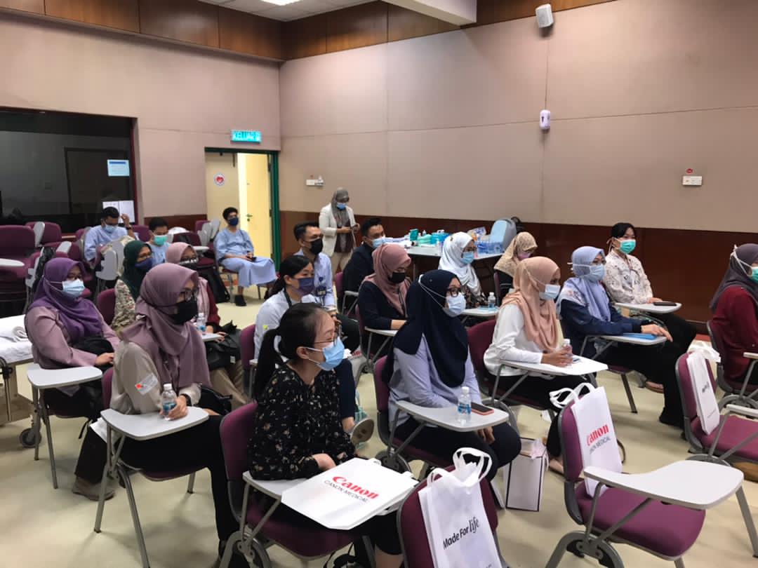 B7F06BBA-3F72-4F43-B4FF-9E0F565DC65F